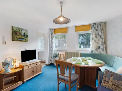 Photo, INSIDE, OUTSIDE