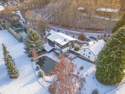 Außenseite Ferienhaus [Winter]