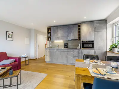 Photo, INSIDE, OUTSIDE