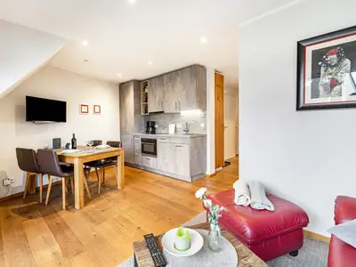 Photo, INSIDE, OUTSIDE