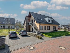 23993143-Ferienwohnung-2-Lenz-300x225-1