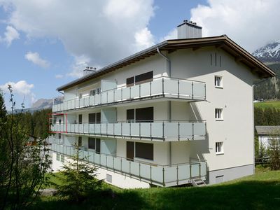 Haus Montana Sommer Westansicht