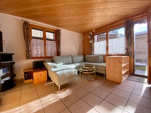 23326953-Ferienwohnung-4-Lenzerheide/Lai-300x225-4