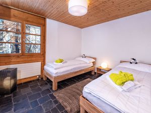 23857903-Ferienwohnung-4-Lenzerheide/Lai-300x225-5