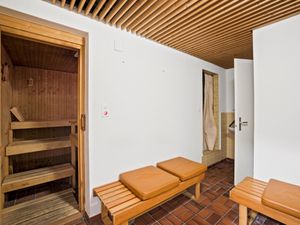 23864053-Ferienwohnung-5-Lenzerheide/Lai-300x225-2