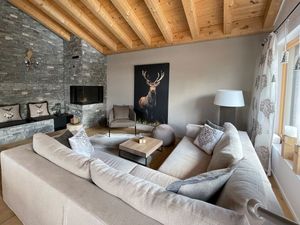 23492311-Ferienwohnung-4-Lenzerheide/Lai-300x225-1