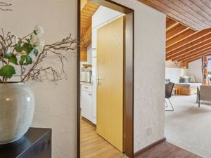 23861267-Ferienwohnung-5-Lenzerheide/Lai-300x225-1