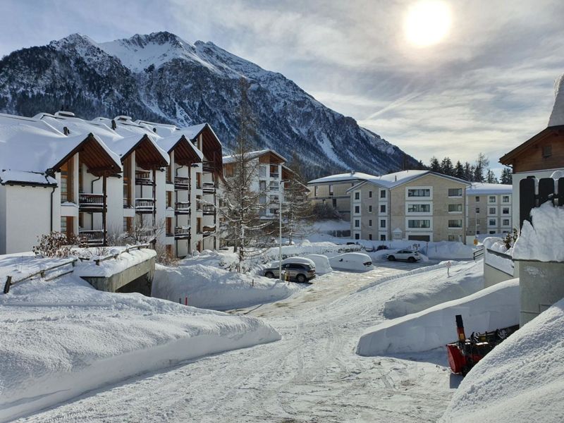 23857748-Ferienwohnung-4-Lenzerheide/Lai-800x600-2