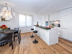 23859316-Ferienwohnung-4-Lenzerheide/Lai-300x225-3