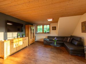 23679771-Ferienwohnung-6-Lenzkirch-300x225-4