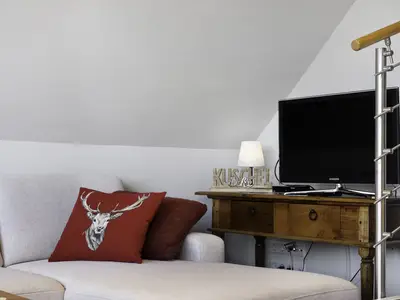 Photo, INSIDE, OUTSIDE