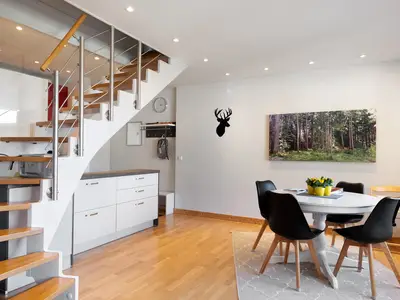 Photo, INSIDE, OUTSIDE