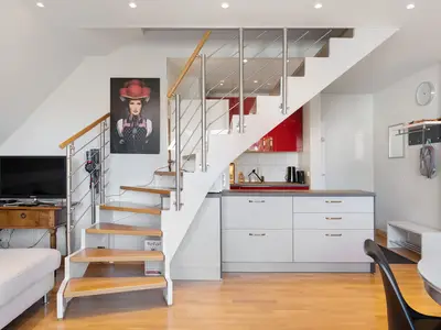 Photo, INSIDE, OUTSIDE