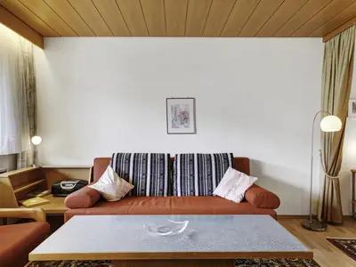 Photo, INSIDE, OUTSIDE