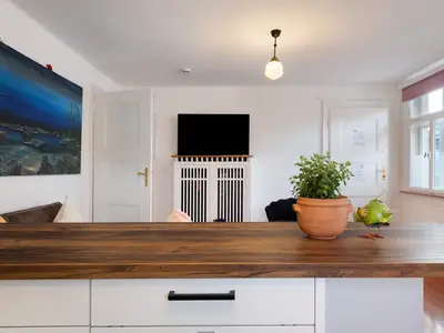 Photo, INSIDE, OUTSIDE