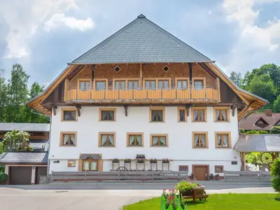 Ferienwohnung für 6 Personen (100 m²) in Lenzkirch 1/10