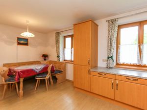 23952195-Ferienwohnung-5-Leogang-300x225-5