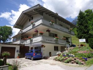 24019087-Ferienwohnung-5-Leogang-300x225-1