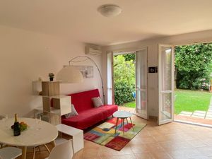 24053670-Ferienwohnung-4-Lerici-300x225-5