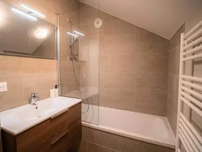 Ferienwohnung für 7 Personen (76 m²) in Commune des Avanchers-Valmorel 9/10