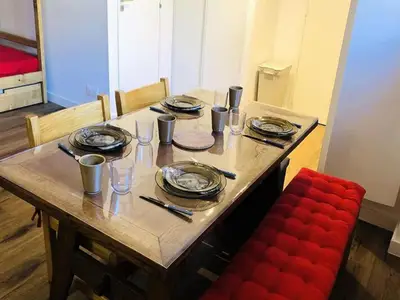 DiningRoom