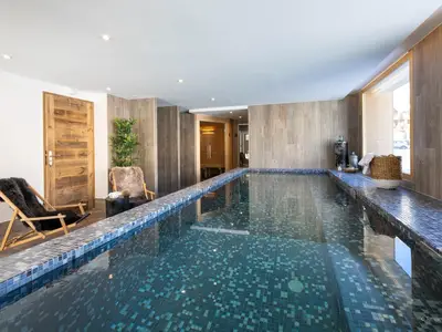 PoolOfHouse