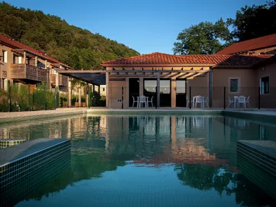 PoolOfHouse