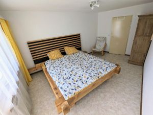 23874040-Ferienwohnung-8-Leukerbad-300x225-3