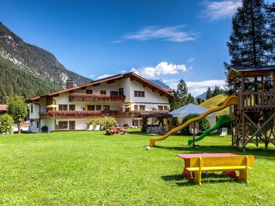 Ferienhaus Kirchplatzl-Leutasch,der Sonne entgegen