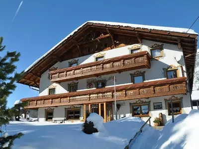 Ferienwohnung für 4 Personen (75 m²) in Leutasch 1/10