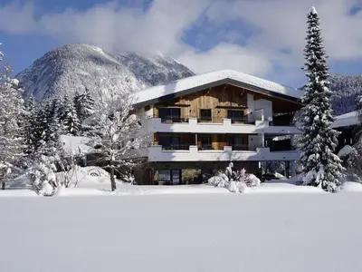 Ferienwohnung für 7 Personen (100 m²) in Leutasch 1/10