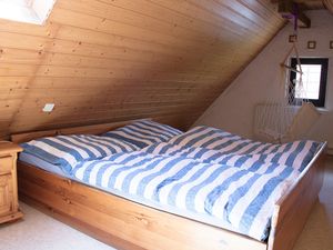 22315575-Ferienwohnung-6-Leutershausen-300x225-3