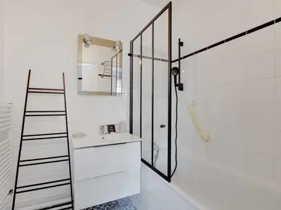Ferienwohnung für 5 Personen (52 m²) in Levallois-Perret 6/10