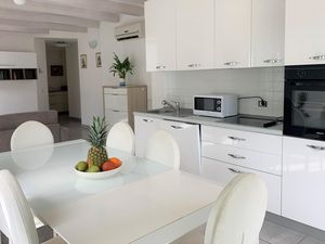 23318629-Ferienwohnung-6-Levanto-300x225-3