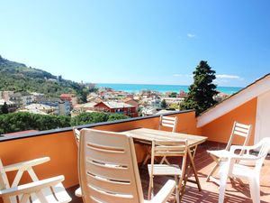 24037883-Ferienwohnung-6-Levanto-300x225-2