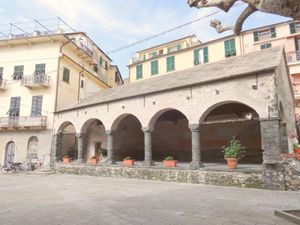 24037911-Ferienwohnung-5-Levanto-300x225-1