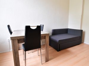 23472940-Ferienwohnung-3-Leverkusen-300x225-5