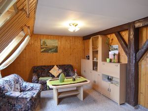 19340372-Ferienwohnung-8-Lichtenhain-300x225-2