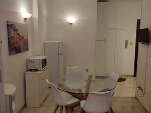 23913675-Ferienwohnung-4-Lido Di Jesolo-300x225-3