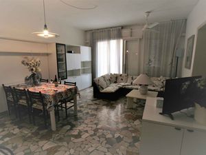 23913692-Ferienwohnung-4-Lido Di Jesolo-300x225-3