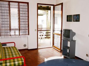 23534660-Ferienwohnung-6-Lido Di Spina-300x225-5