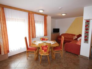 23896577-Ferienwohnung-4-Liebenfels-300x225-1