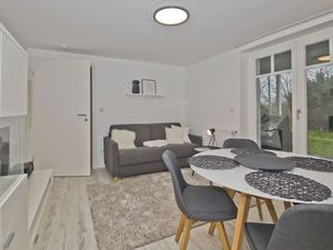 23956861-Ferienwohnung-4-Lietzow auf Rügen-300x225-3