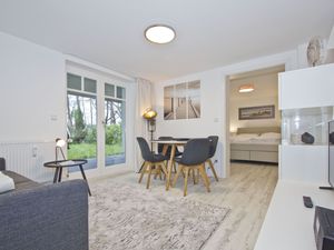 23956861-Ferienwohnung-4-Lietzow auf Rügen-300x225-4