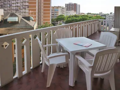 Ferienwohnung für 3 Personen (1 m²) in Lignano 1/7