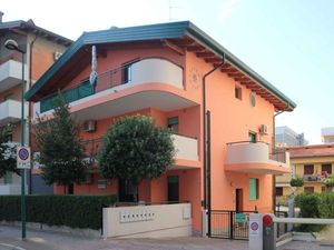 23769916-Ferienwohnung-4-Lignano Sabbiadoro-300x225-1