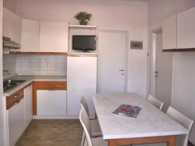 Ferienwohnung für 3 Personen (40 m²) in Lignano 6/8
