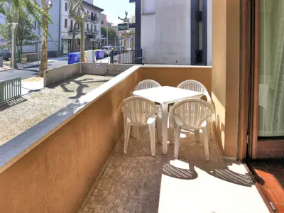 Ferienwohnung für 5 Personen (36 m²) in Lignano 1/8