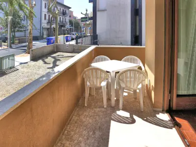 Ferienwohnung für 5 Personen (36 m²) in Lignano 1/8