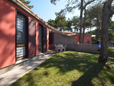 Ferienwohnung für 8 Personen (65 m²) in Lignano 2/10